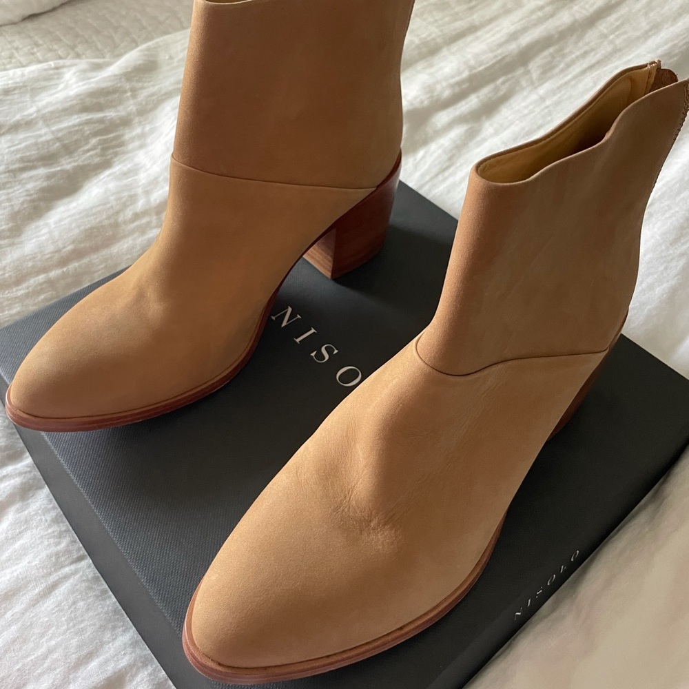 Nisolo Dari Ankle Boot